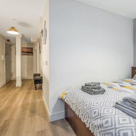 Relaxing & Cozy Studio Apartment - Oasis In The Heart Of Edinburgh - Sleeps Up To 3 Guests Kültér fotó